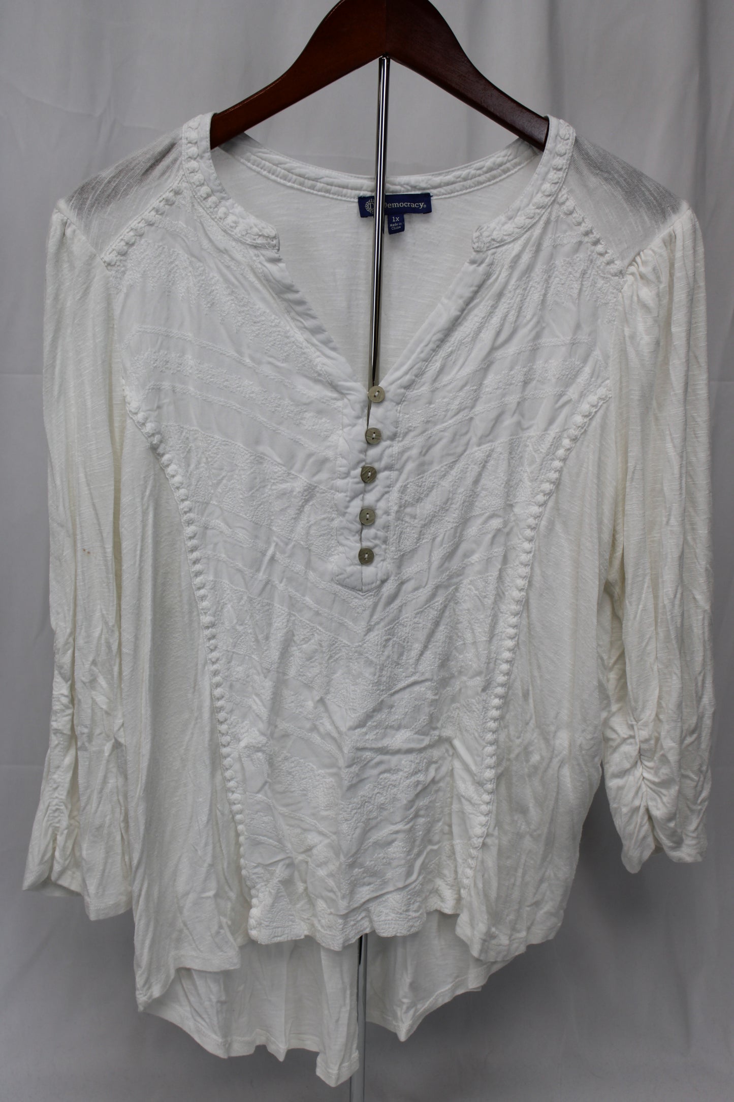 Democracy Flowy Buttoned Blouse, White, Women’s XL