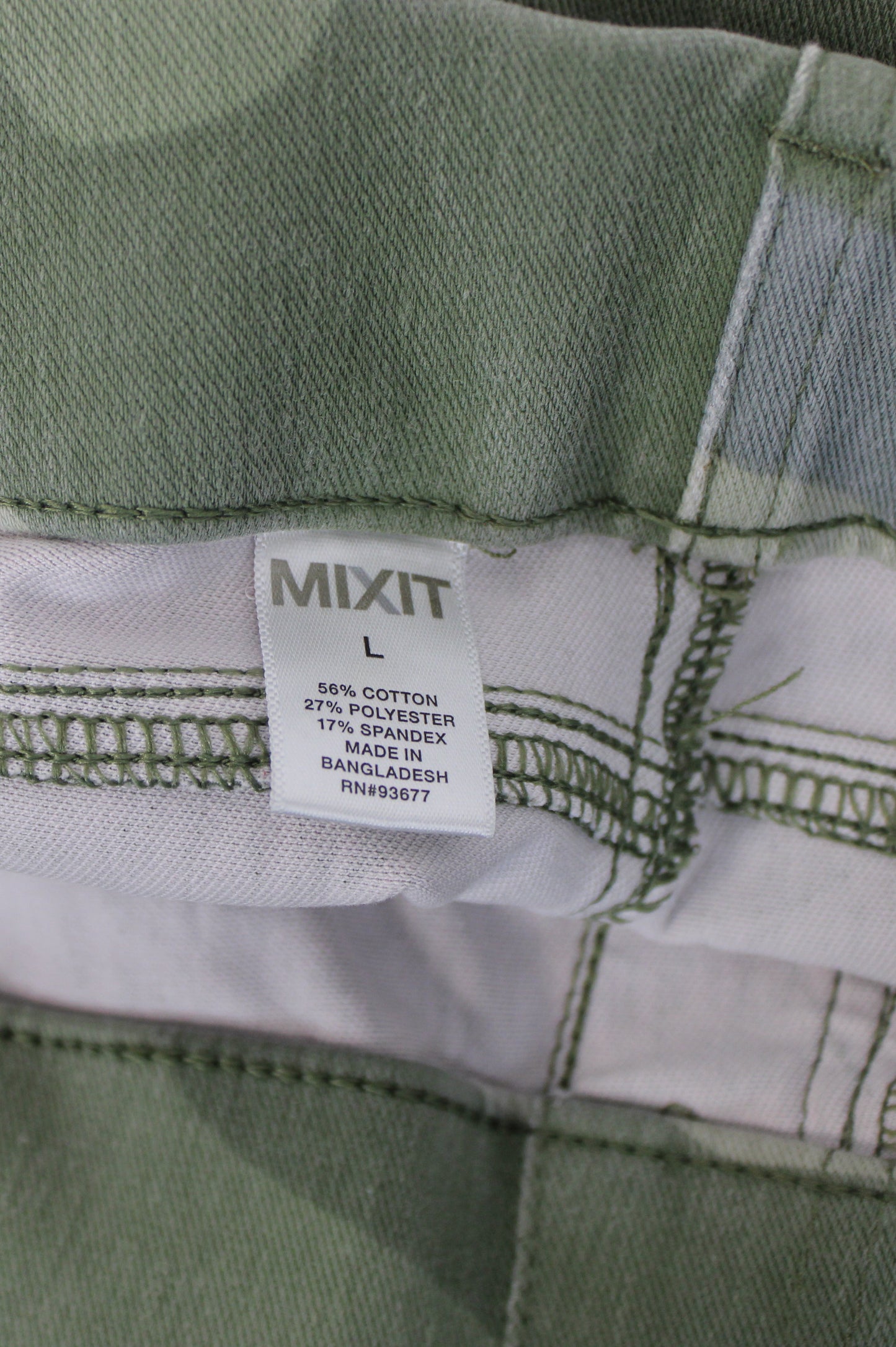 MIXIT Camo Print Capris, Women’s L