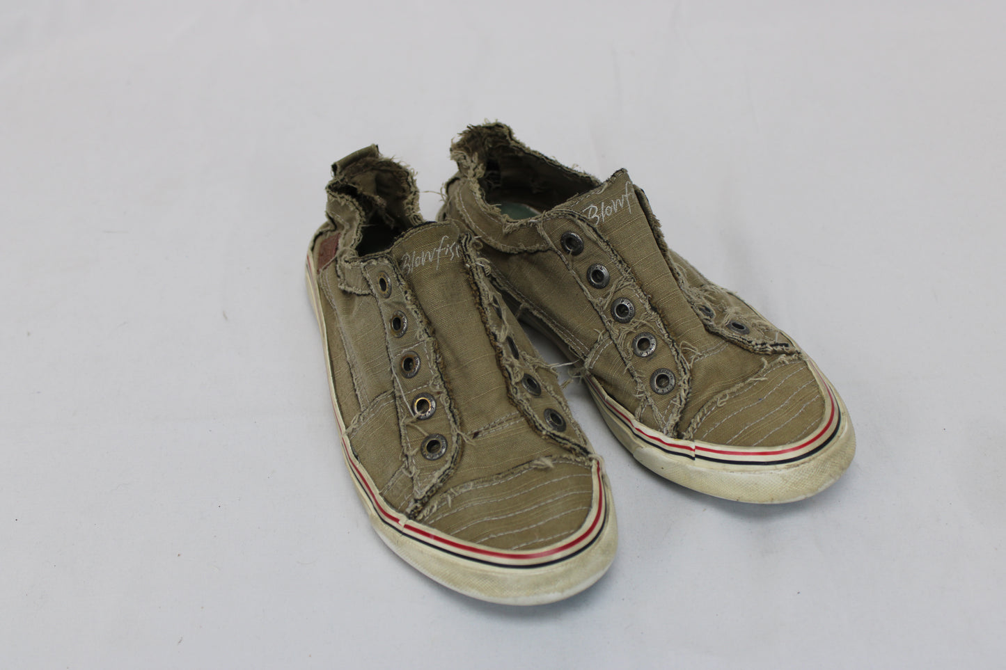 Blowfish Slip on Sneakers, Women’s 10
