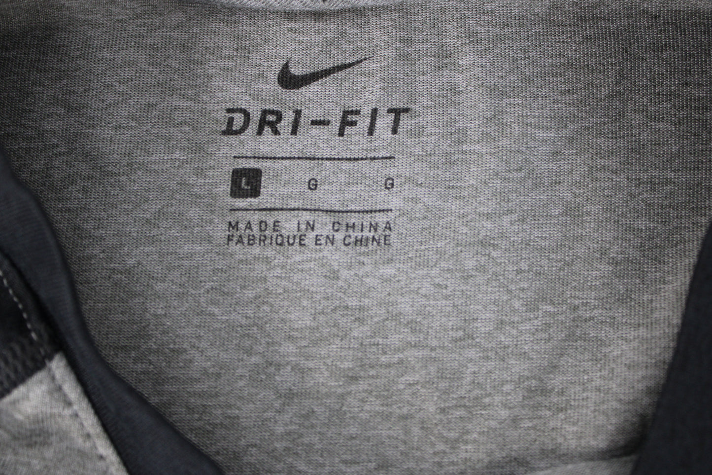 Nike Dri-Fit Long Sleeve Shirt, Gray/Black, Boys L