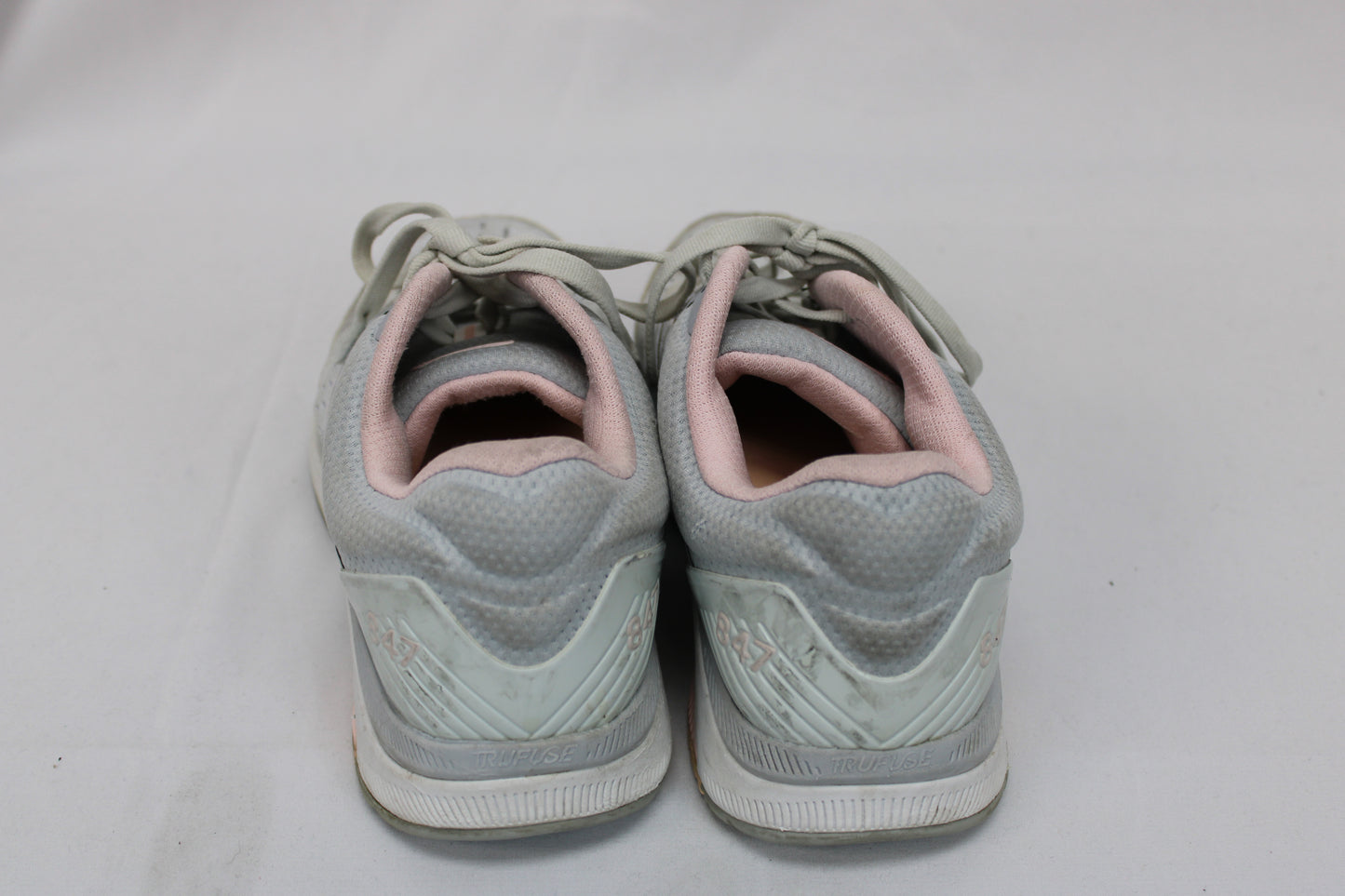 New Balance 847v4 Sneakers, Gray, Women’s 9