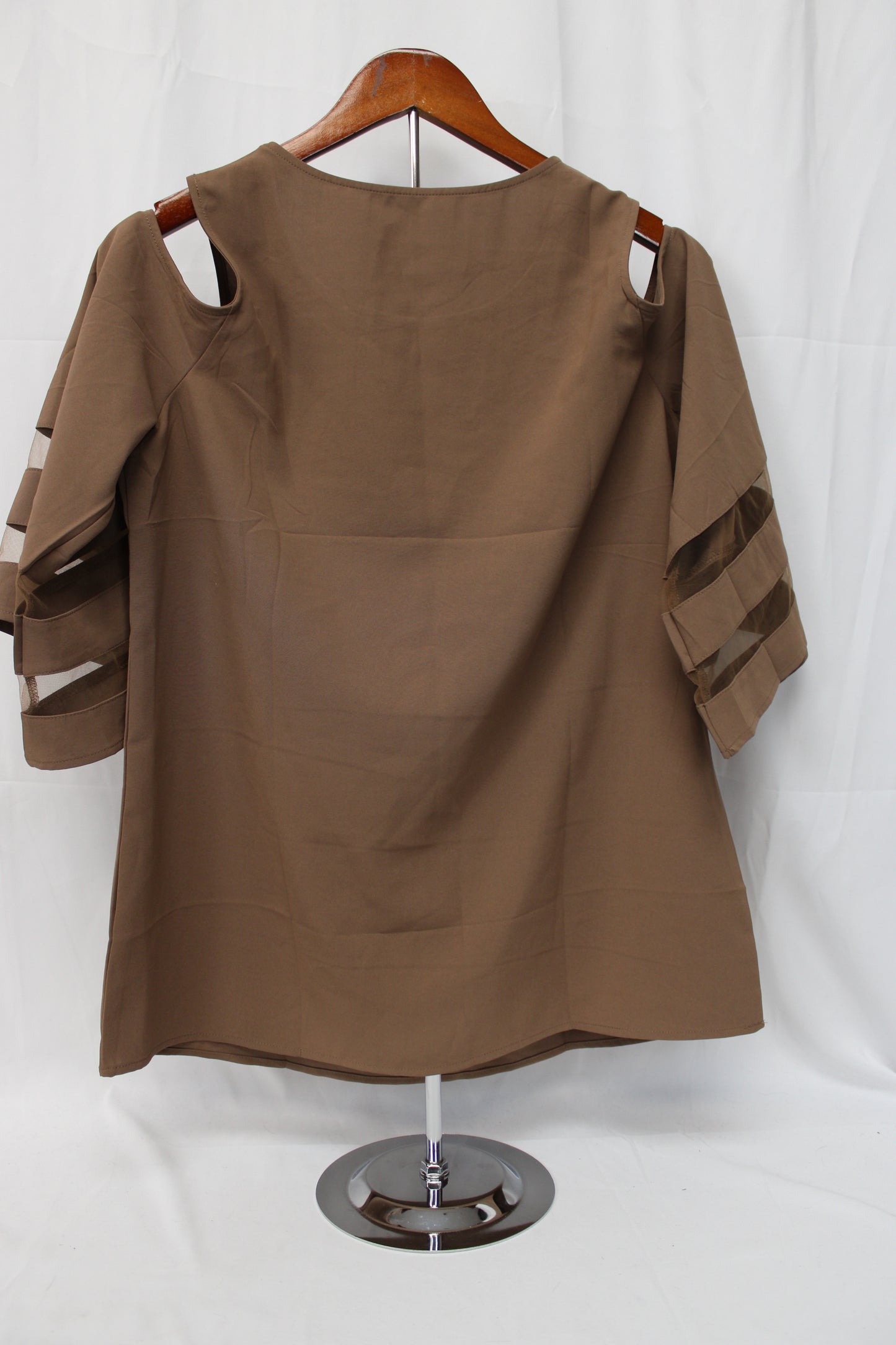 Women’s Off the Shoulder Mesh Sleeve Top, Brown, S