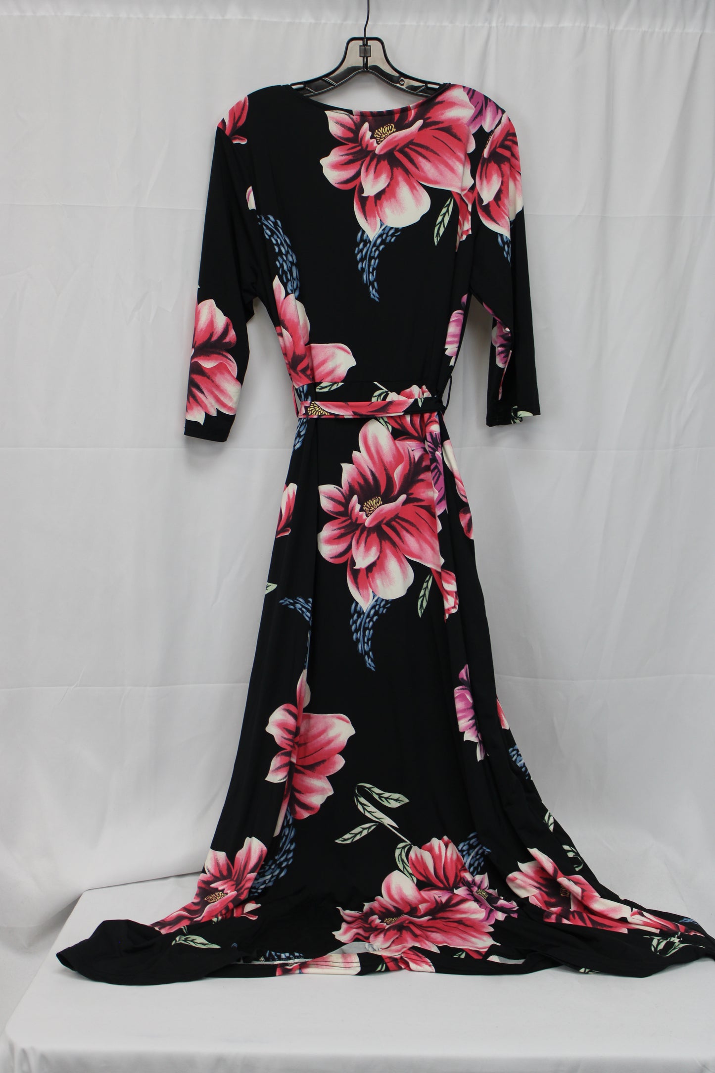 Women’s Floral Floor Length Dress, Black/Pink, S
