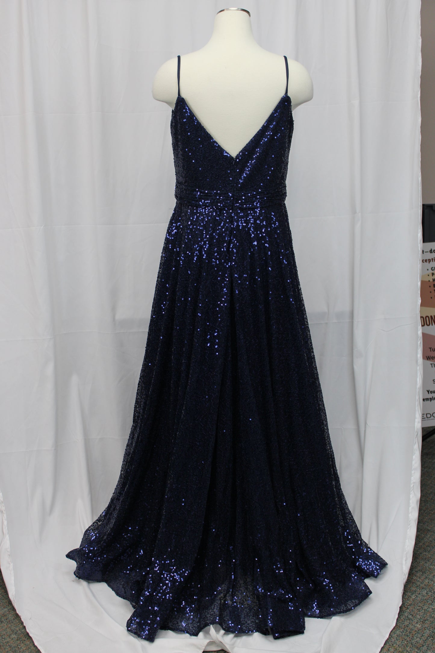 La Femme Sleeveless Sequin V-Neck Dress, Blue, Women’s XL