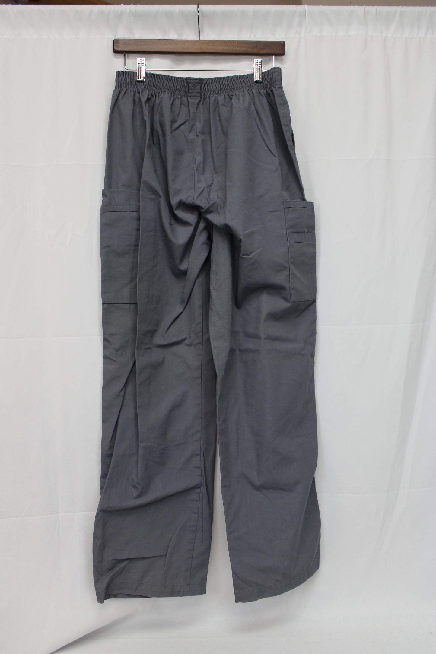 Spread More Cheer Pants, Gray, Youth L