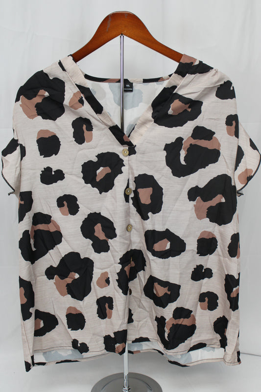 Women’s Cheetah Print Short Sleeve Blouse, XL