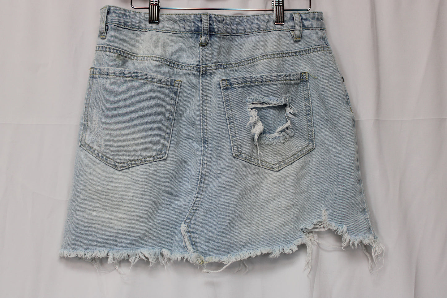 Q2 Light Wash Denim Skirt, Women’s XL