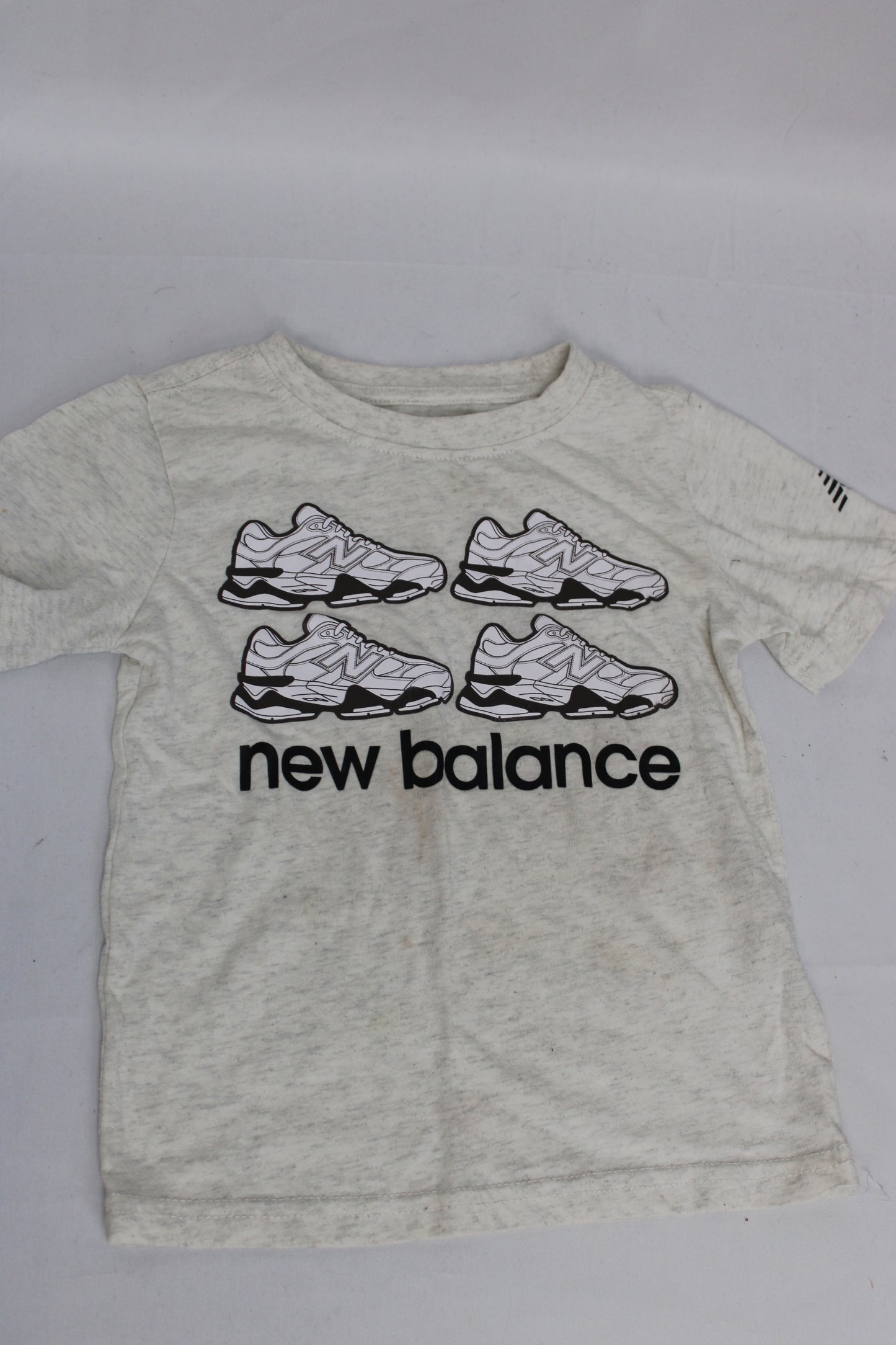 New Balance Shoe T-Shirt, Off-White, Youth S