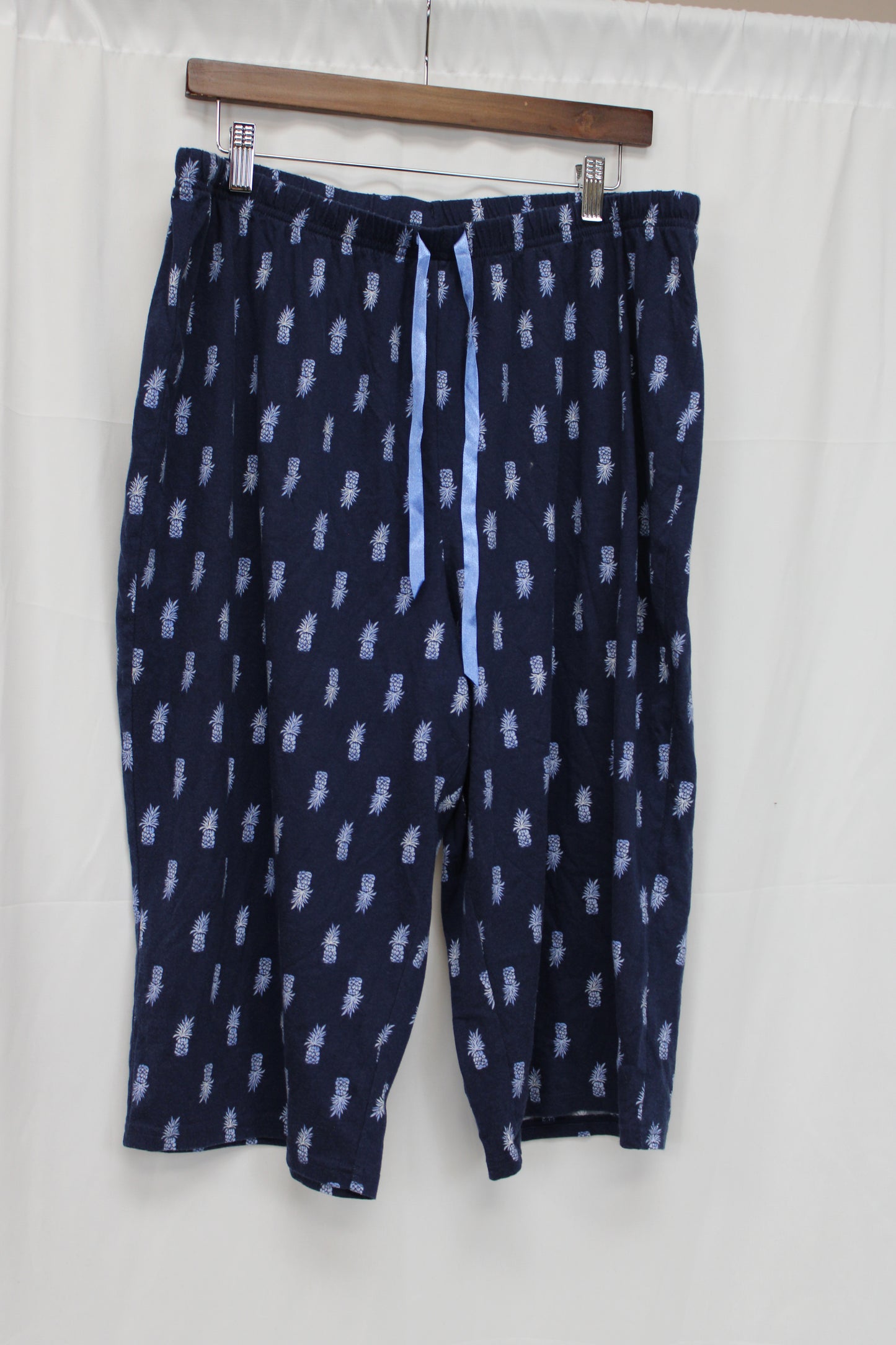 Croft & Barrow Pineapple Capri Pajama Pants, Blue, Women’s XL