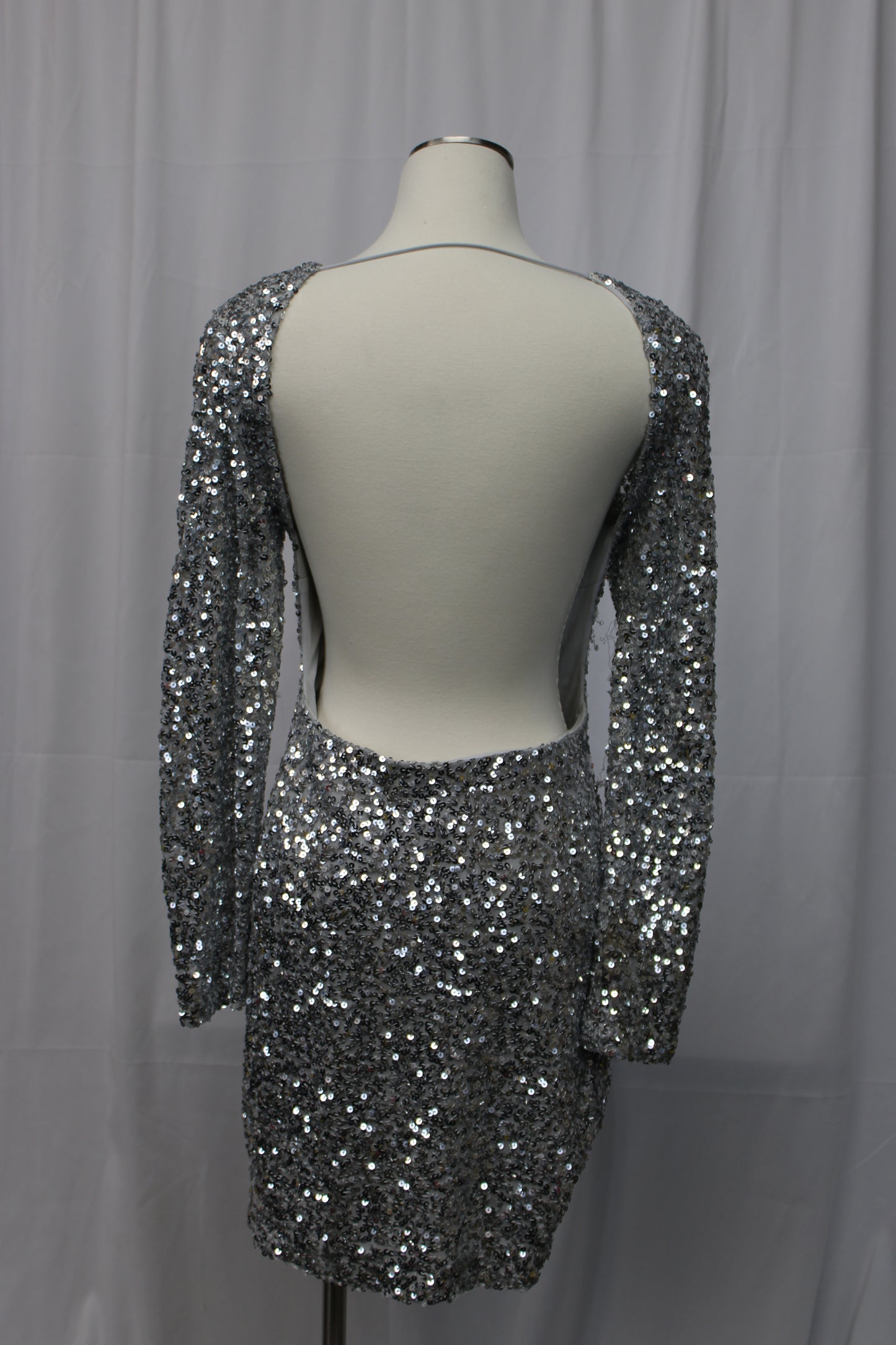 B. Darlin Open Back Long Sleeve Sequin Mini Dress, Silver, Women’s 13/14