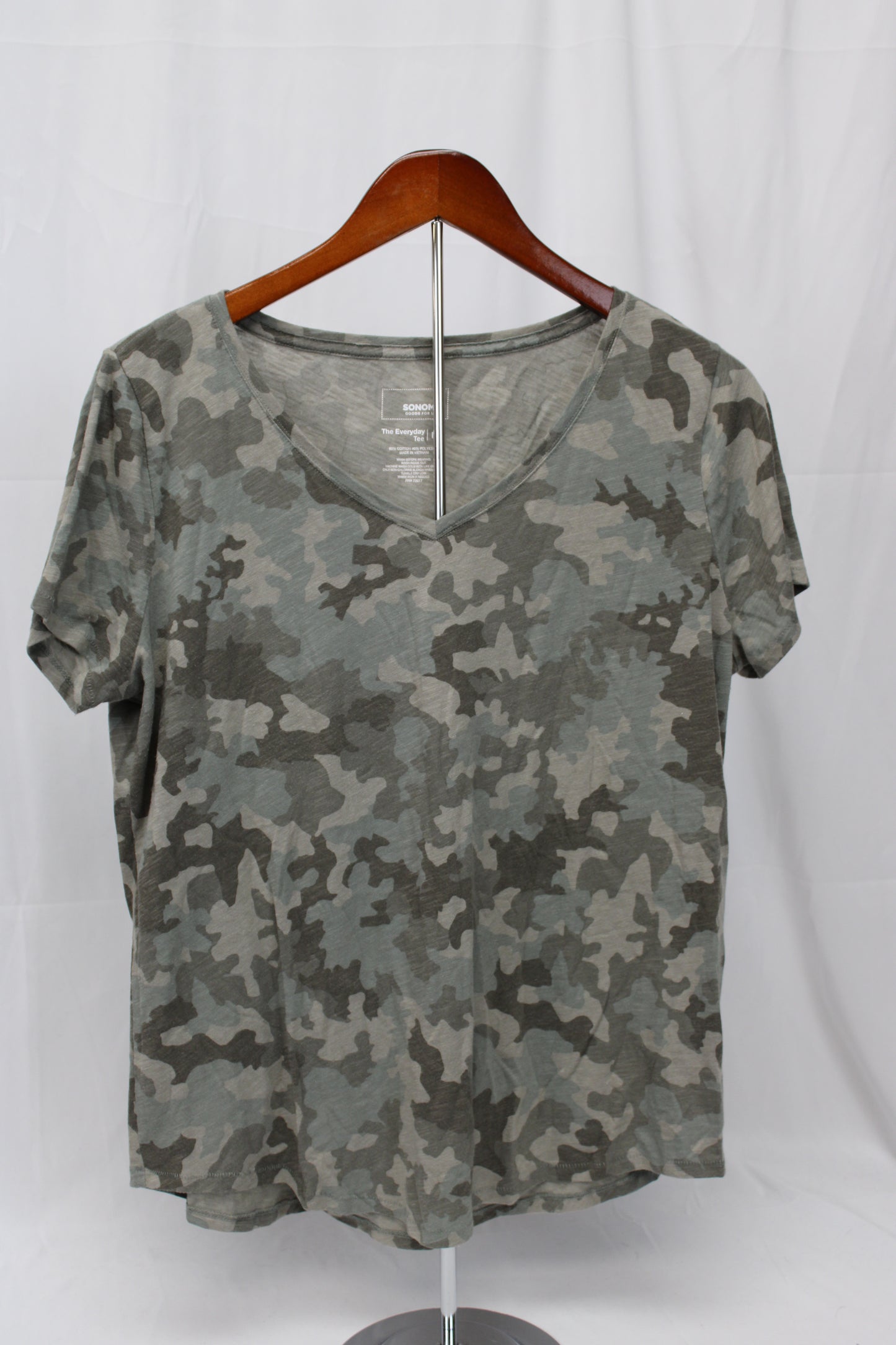 Sonoma Everyday Camo Tee, Women’s L
