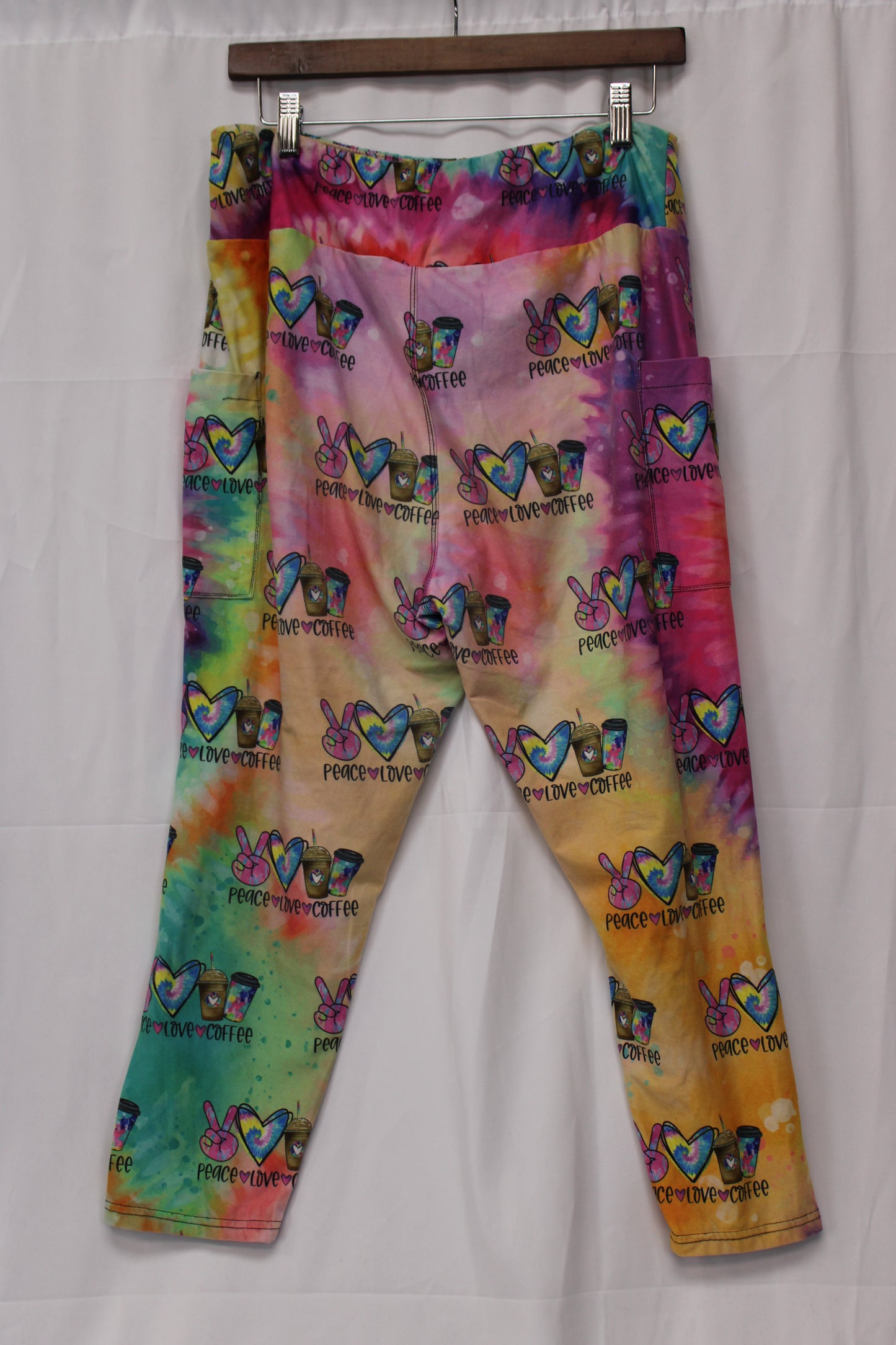 Women’s Tie Dye Peace Love and Coffee Capris, L