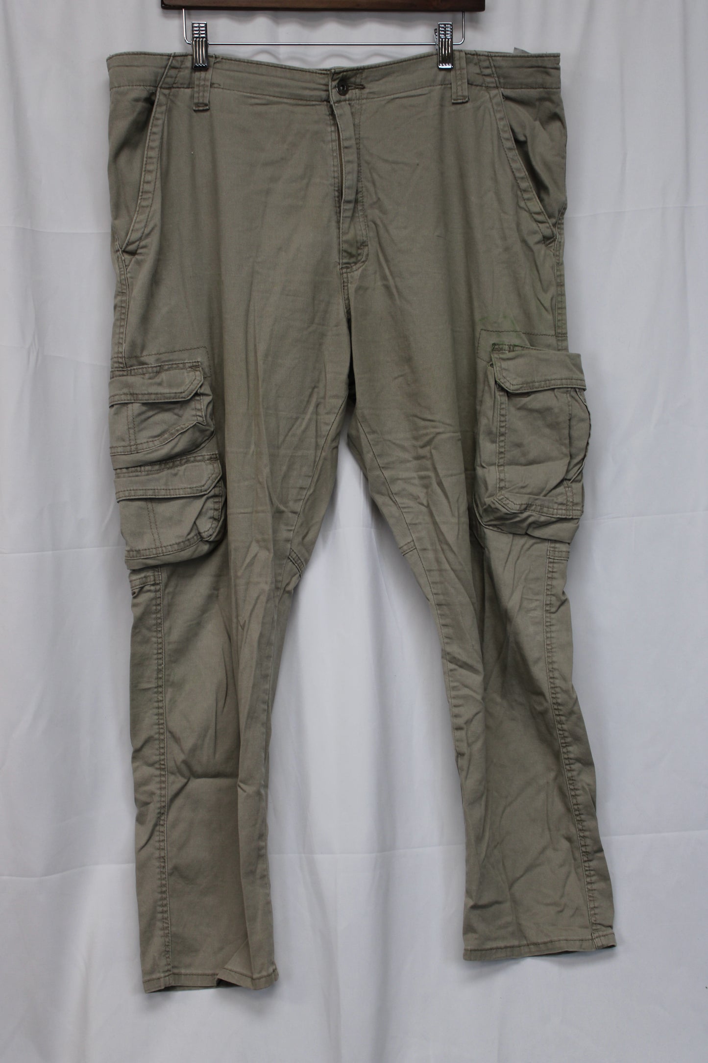 Wrangler Regular Taper Cargo Pants, Beige, Men’s 40/30