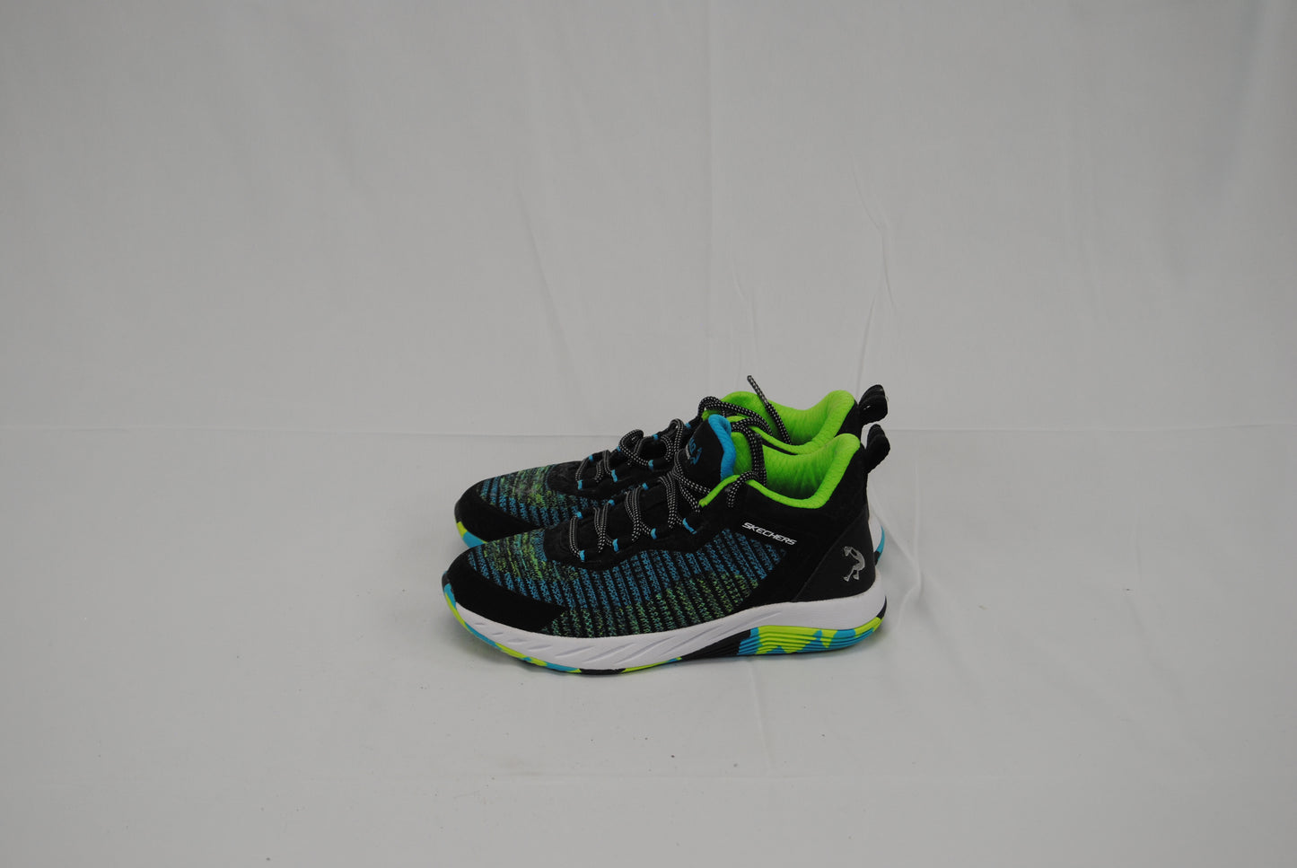 Skechers Shaq Durafusion basketball shoe, youth 2.5