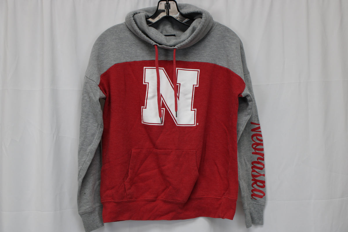 Colosseum Nebraska Hoodie, Gray/Red, Women’s S