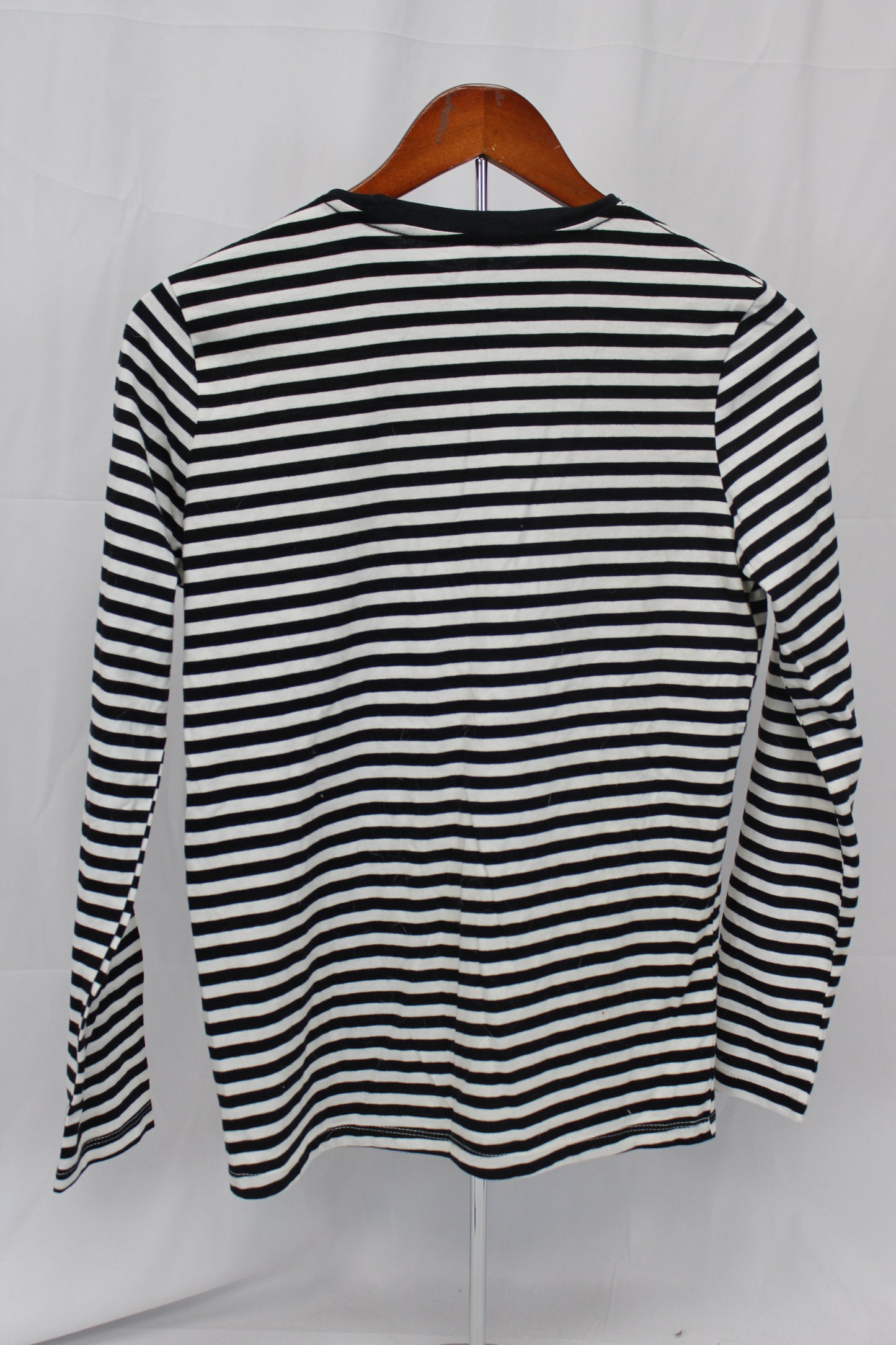 Cat & Jack Long Sleeve Striped Shirt, Black/White, Women’s XL