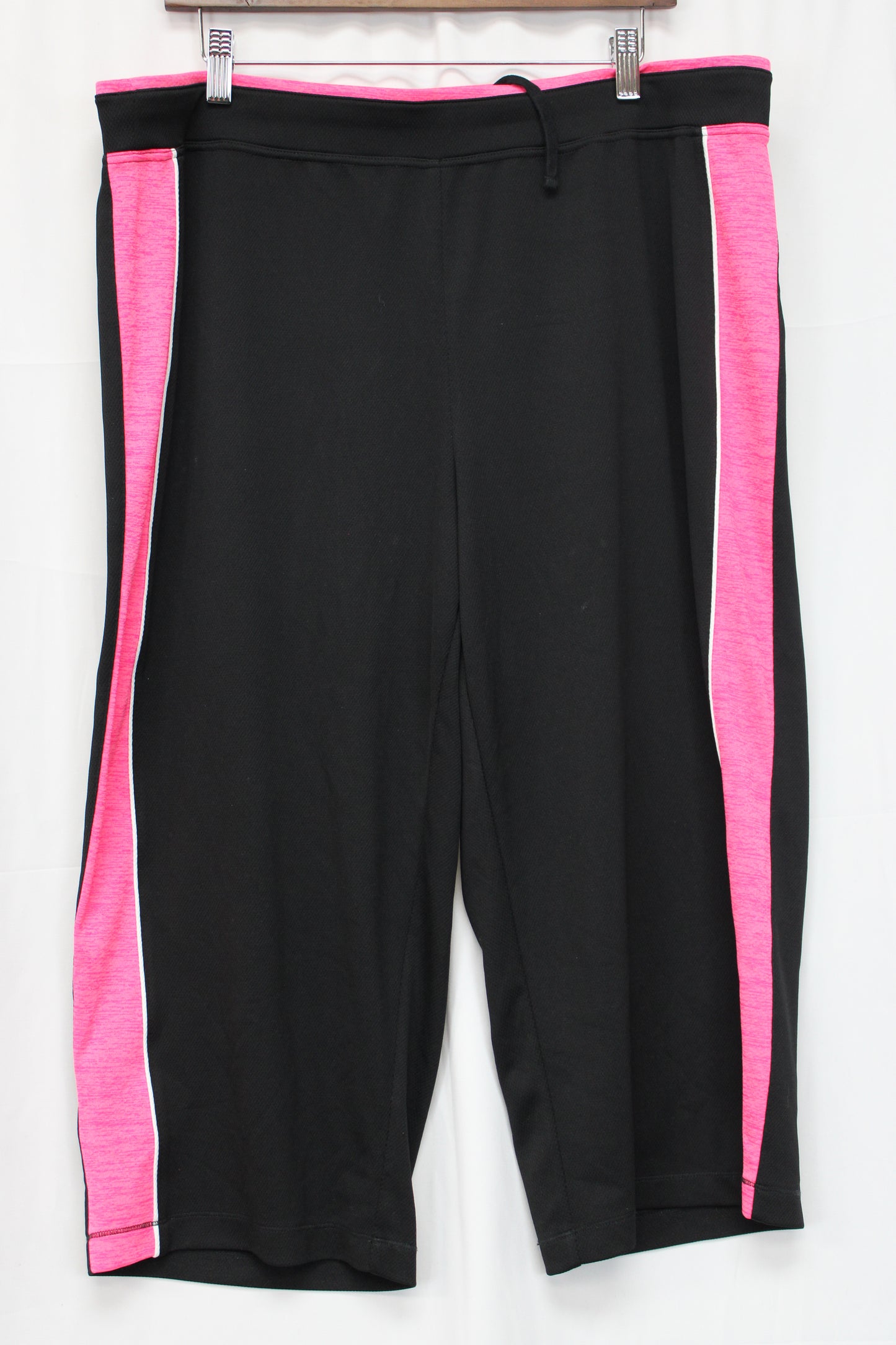 Made for Life Athletic Capri Leggings, Black/Pink, Women’s XL