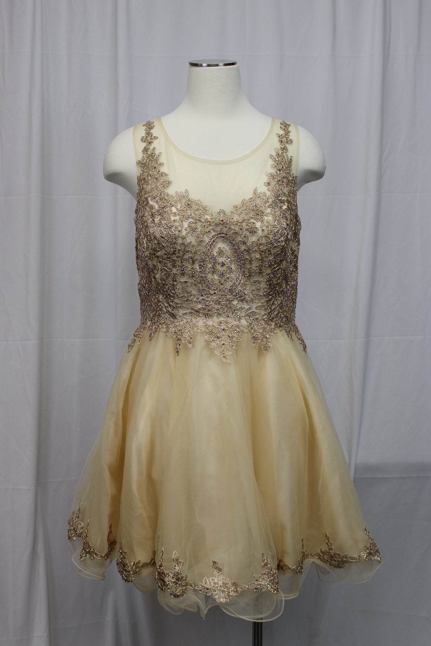 Lenovia Applique Short Sleeveless A-line Dress, Gold, Women’s XL