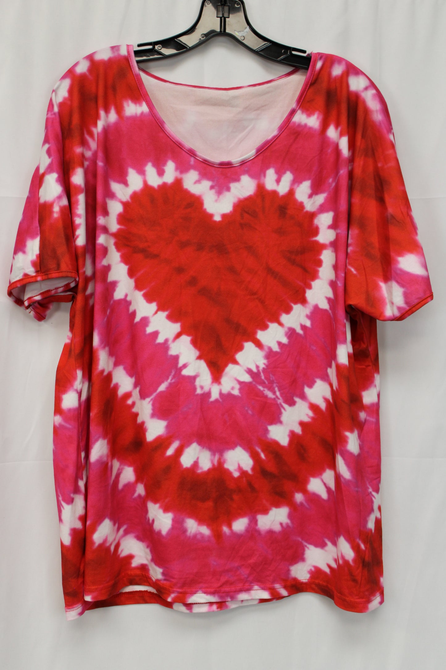 Women’s Short Sleeve Heart Shaped Tie Dye Shirt, Red/Pink, XXL