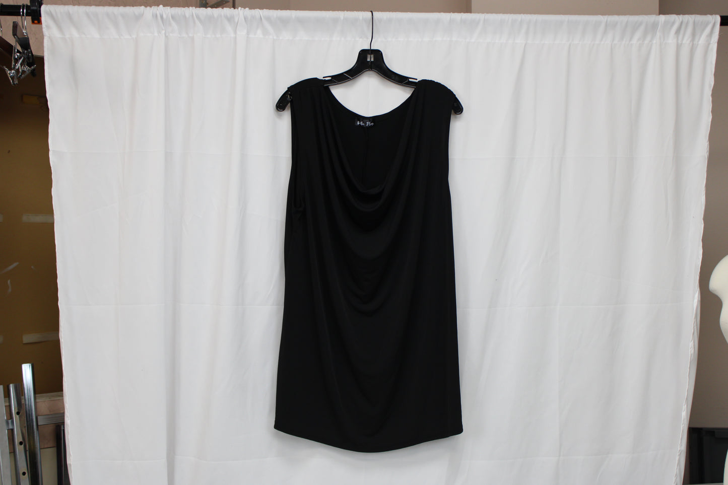 Bella Flore Sleeveless Blouse, Black, Women’s XL