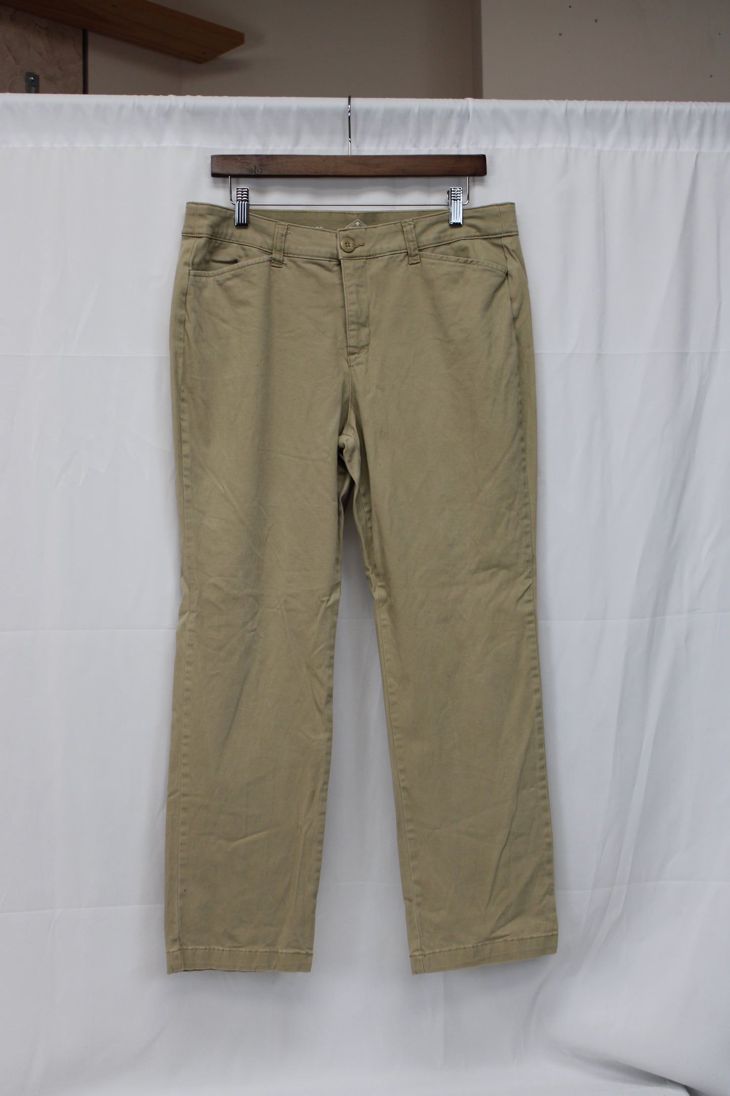 St John’s Bay Straight Leg Khakis, Women’s 14 Petite