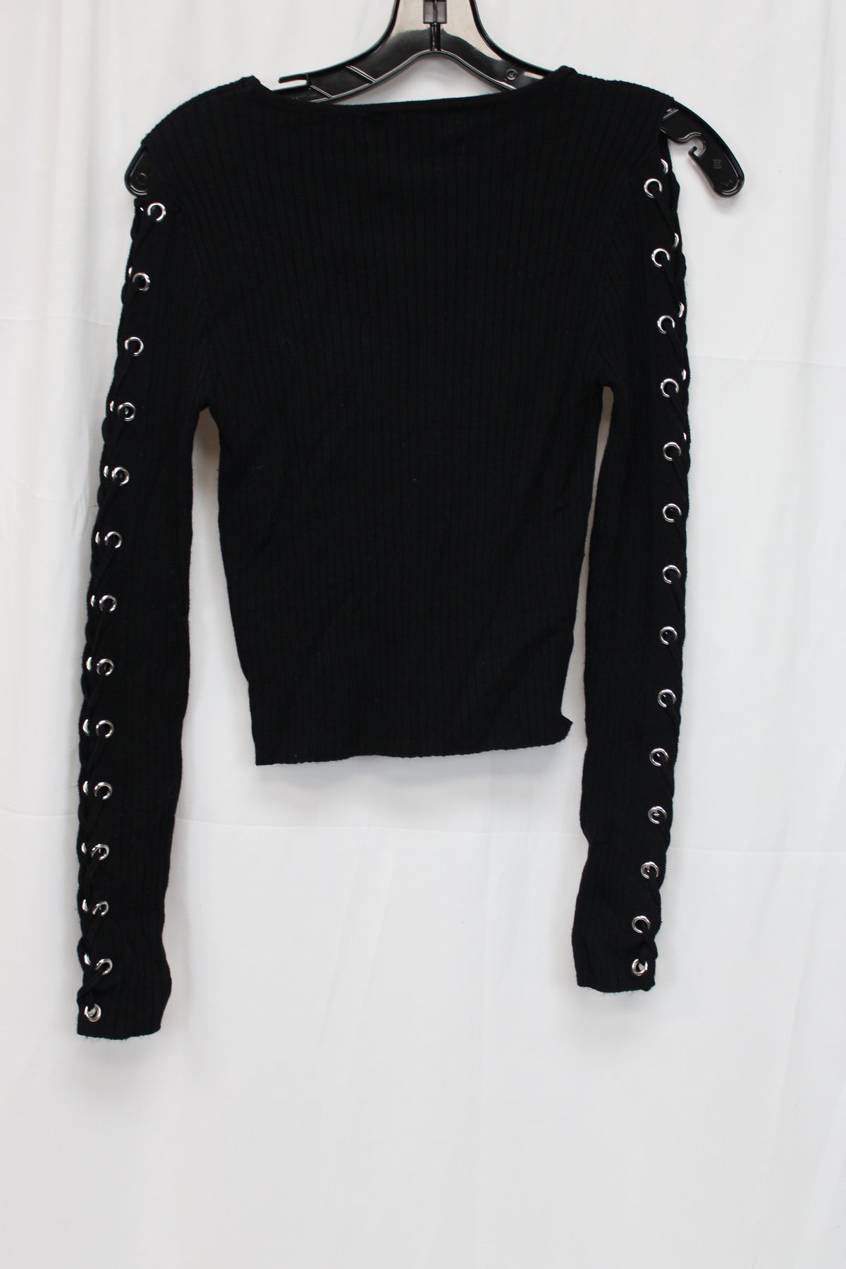 Forever21 Long Sleeve Metal Detail Knit Top, Black, Women’s M