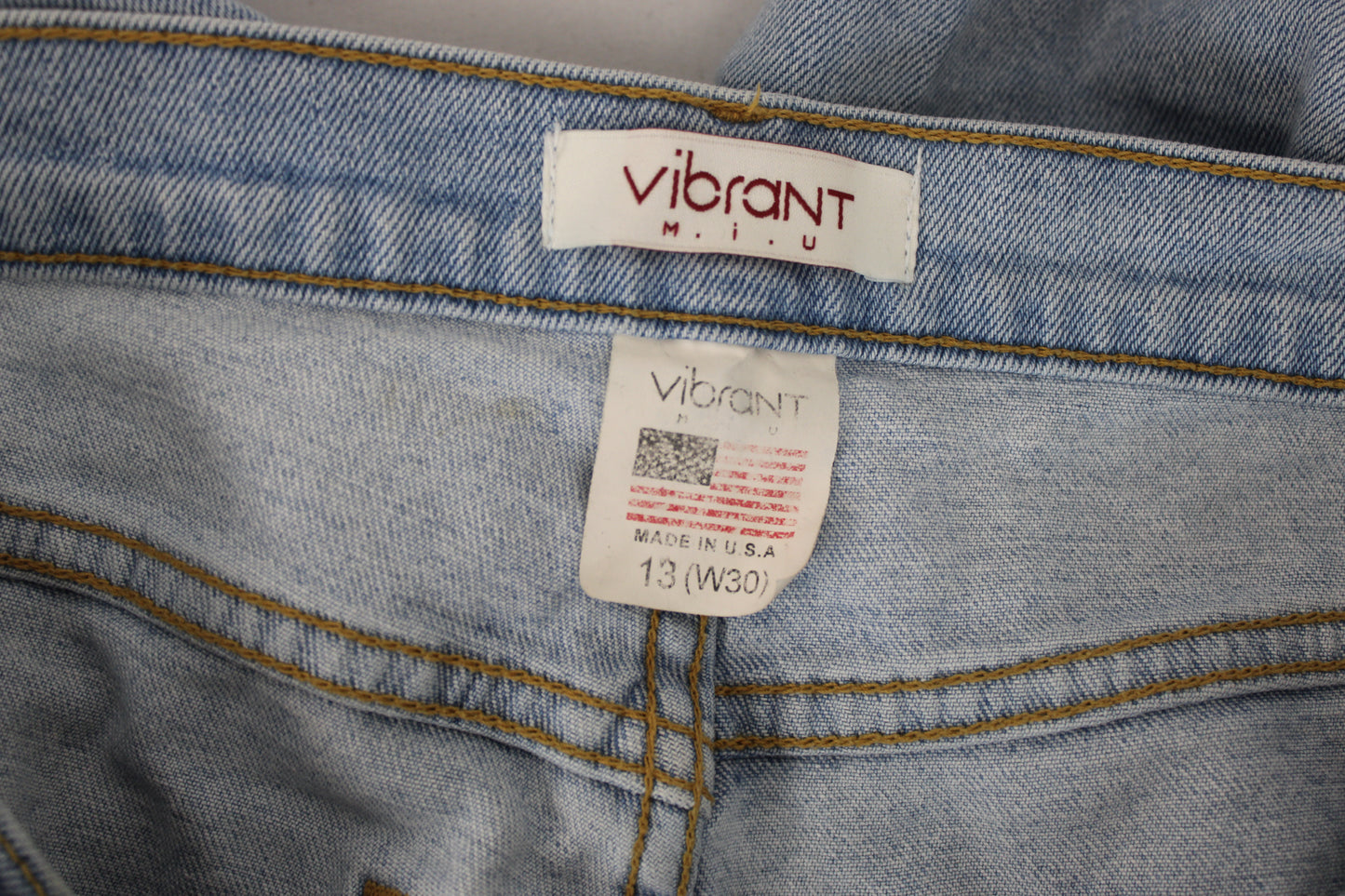 Vibrant M.I.U. Distressed Light Wash Jeans, Women’s 13