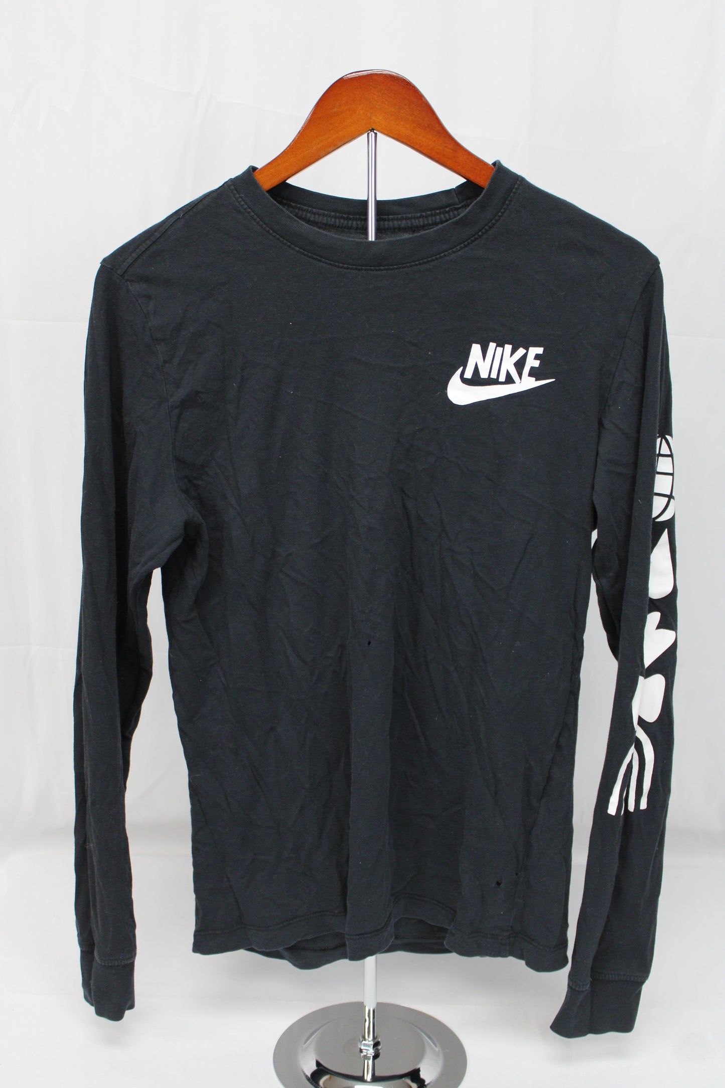 Nike “The Nike Tee” Shirt, Mens S