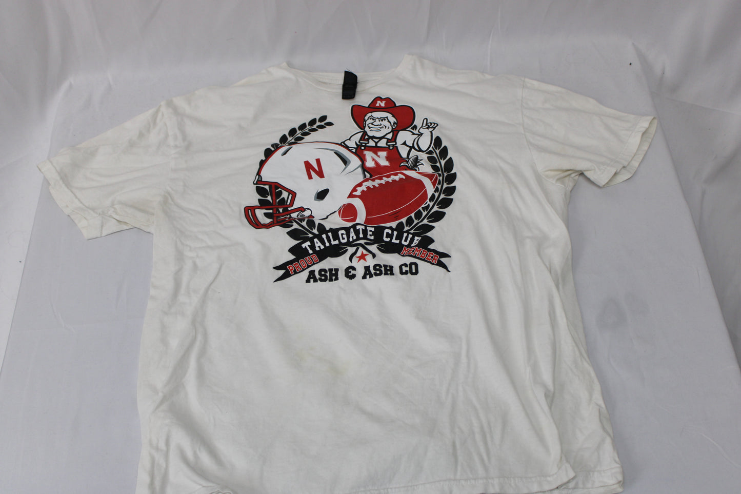 Gildan Nebraska Football Tailgate Club Shirt, White, Mens XL