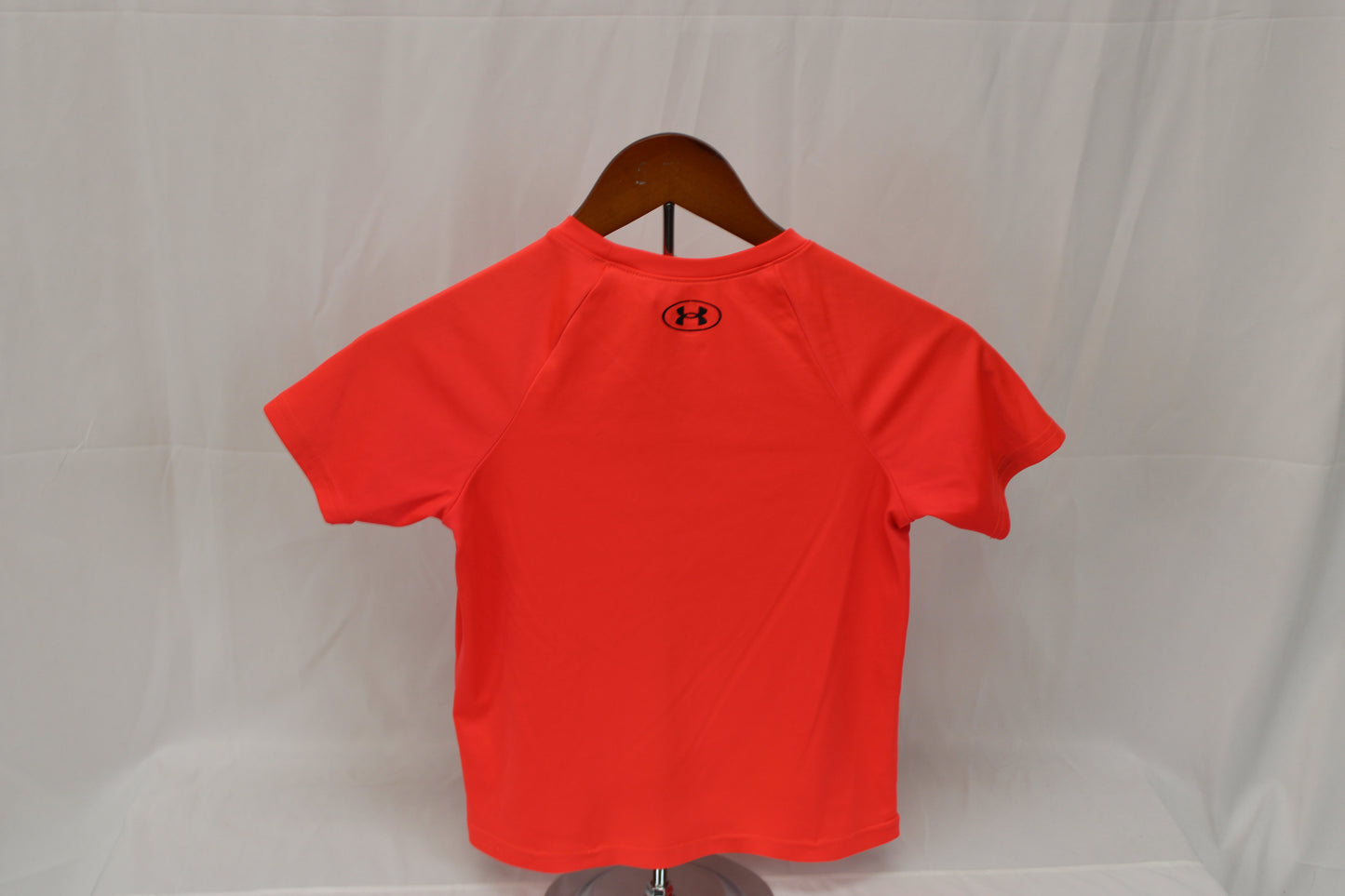 Under Armour Wicking Shirt, Neon Orange, Boys XS