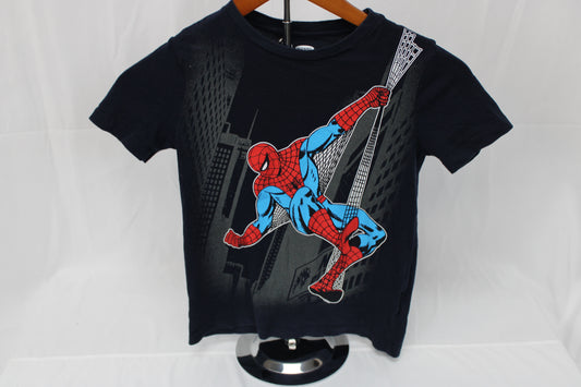 Old Navy Amazing Spiderman graphic t-shirt, Boy’s 6/7