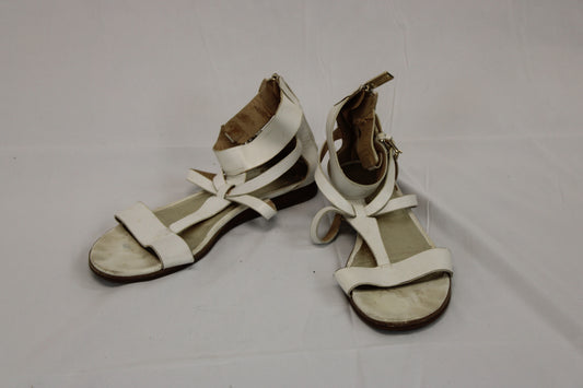 Tommy Hilfiger gladiator flat sandal, white leather, Women's 11