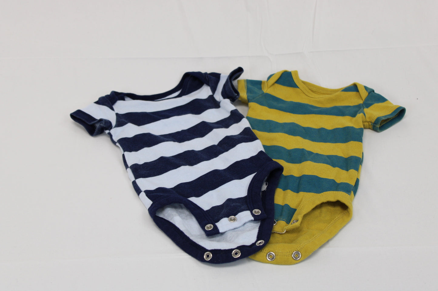 Carter's 2 piece striped onesie bundle set, NB