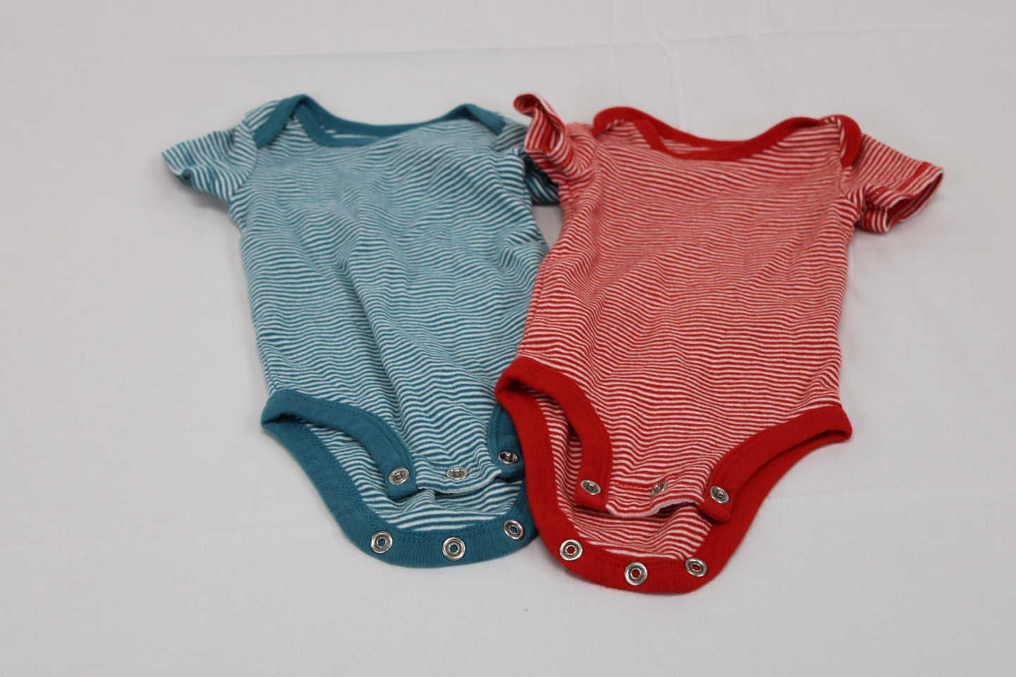 Carter's 2 piece striped onesie bundle set, NB