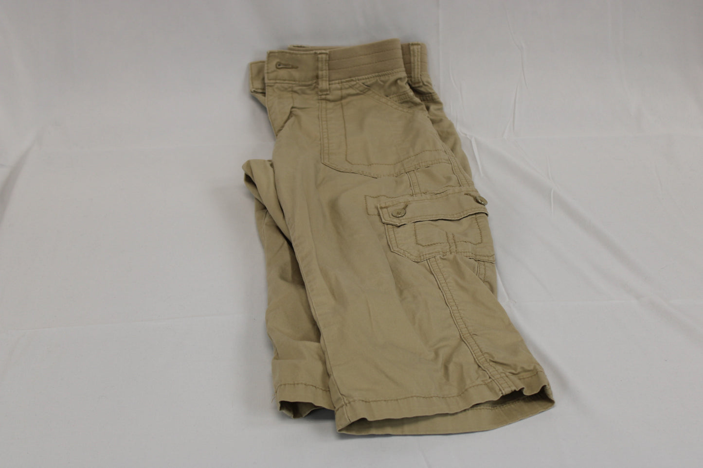 Lee relaxed fit mid rise cargo capris, Women's 6