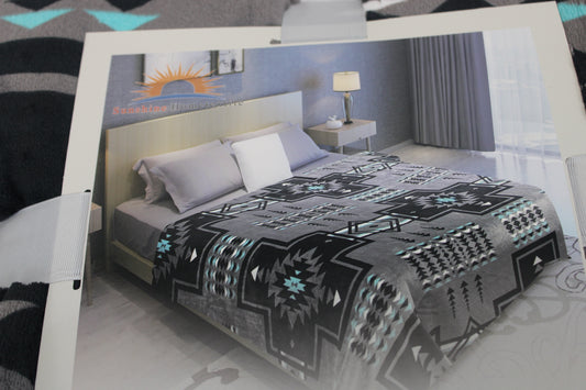 Tribal patterned King fleece blanket, gray/blk