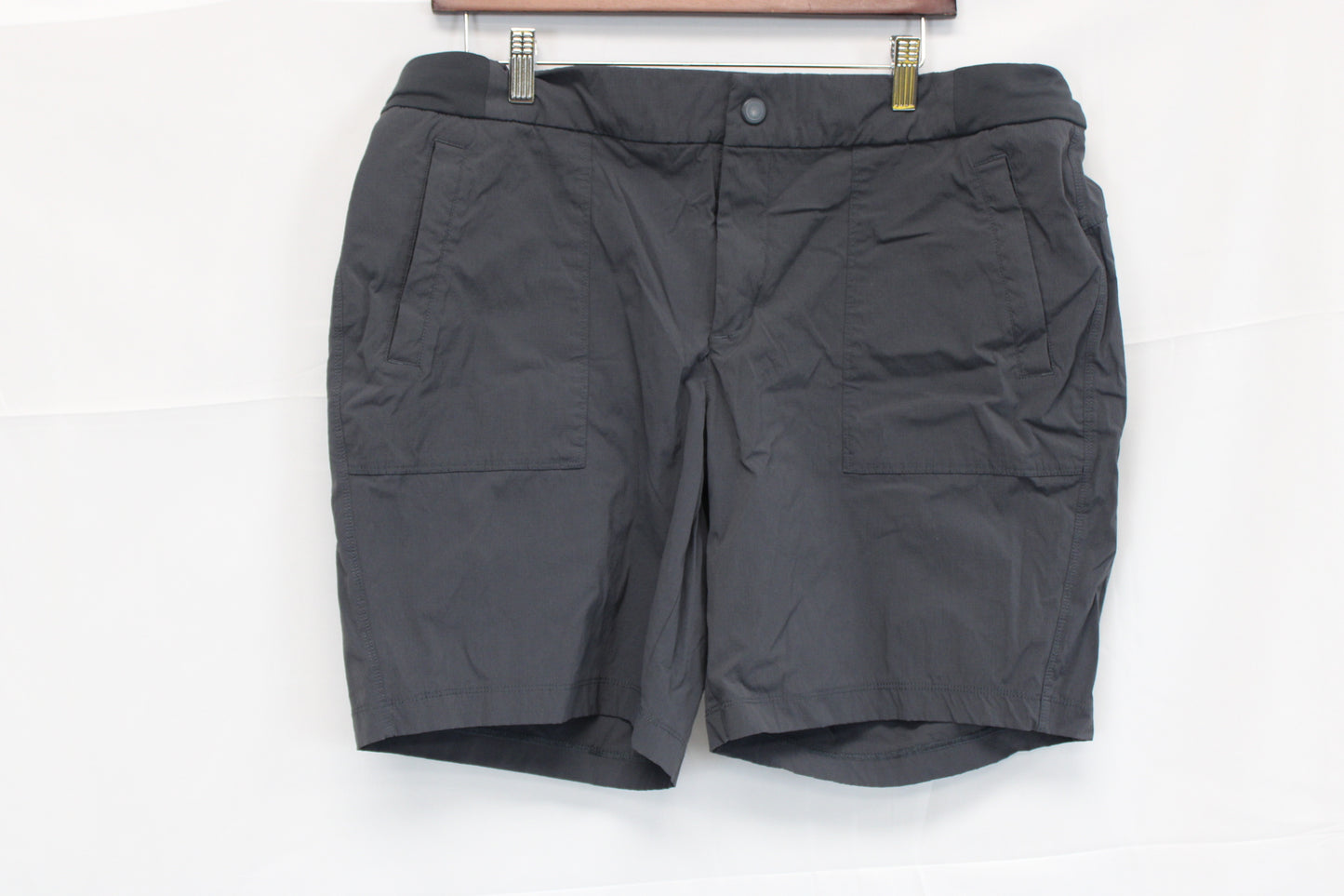 Active Life lightweight nylon stretch waistband short, gray, Women's XL