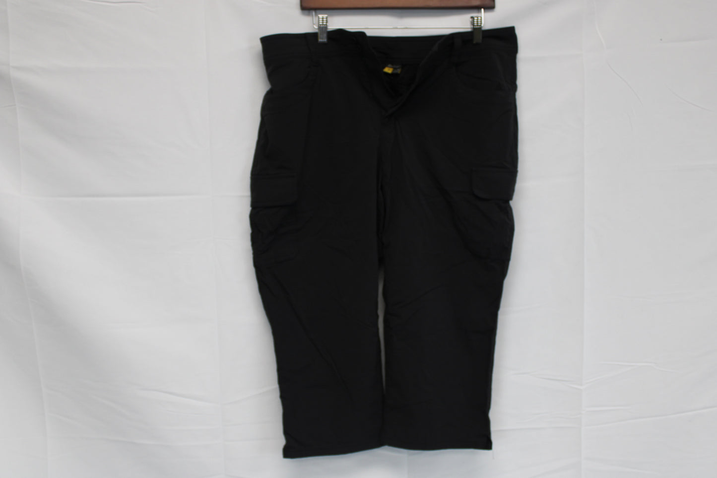 Eddie Bauer nylon moisture wicking capris, Women's 16
