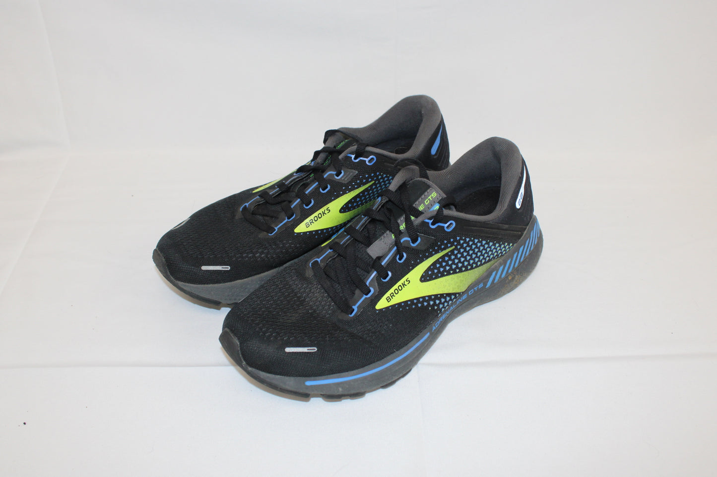Brooks Adrenaline GTS 22 running shoe, blk/blue, Men's 9.5