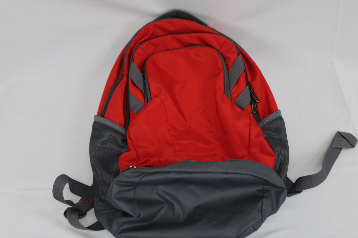 Under Armour 3 pocket backpack w/ insulated bottle sleeve