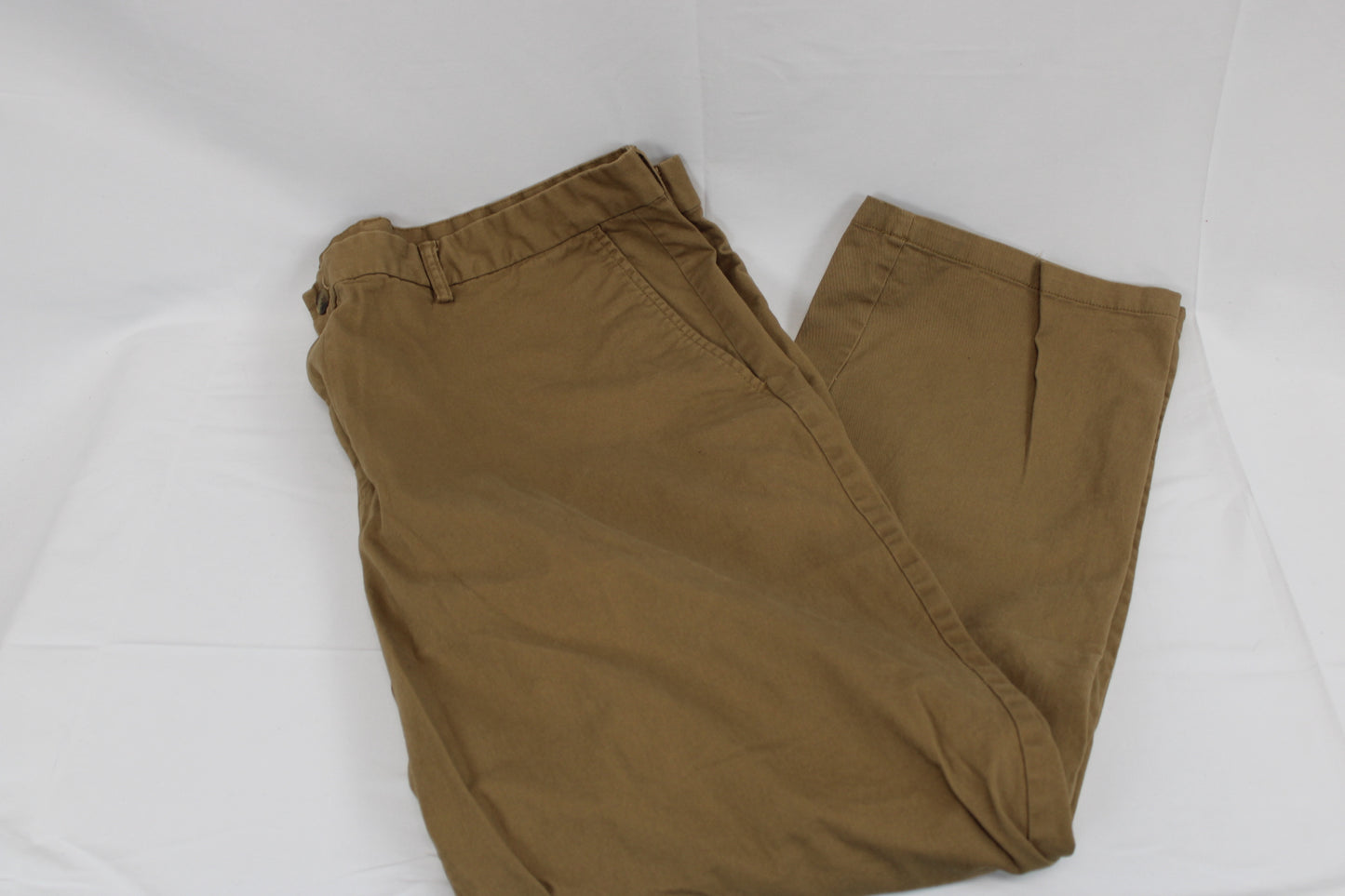 Old Navy straight leg chino khakis, 46x30