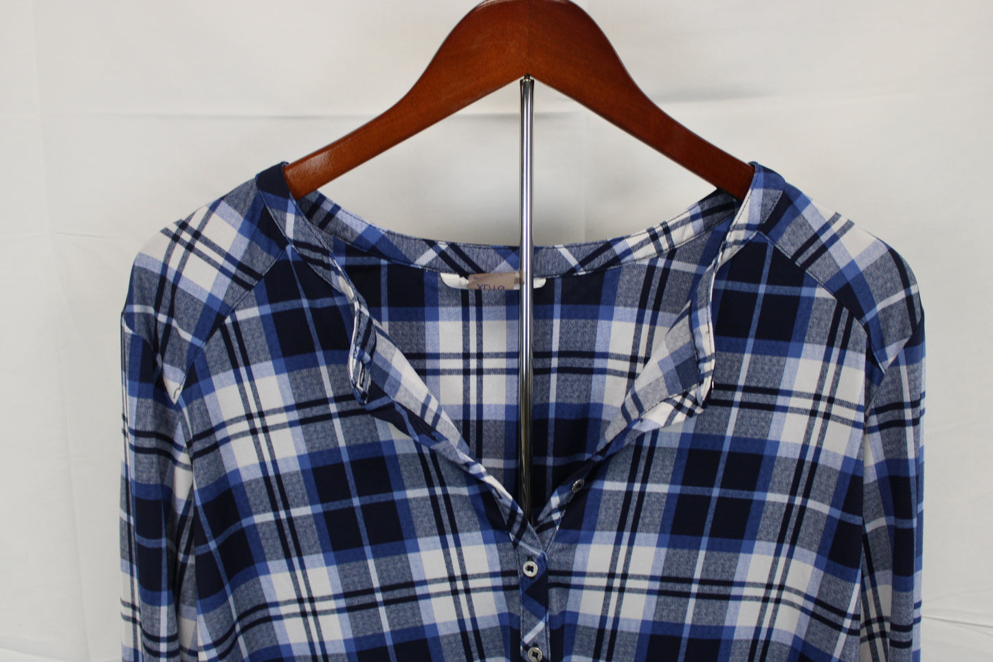 Nygard v-neck long sleeve flannel shirt, Women's XL