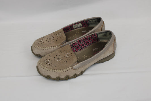 Skechers memory foam suede loafer, beige, Women's 9