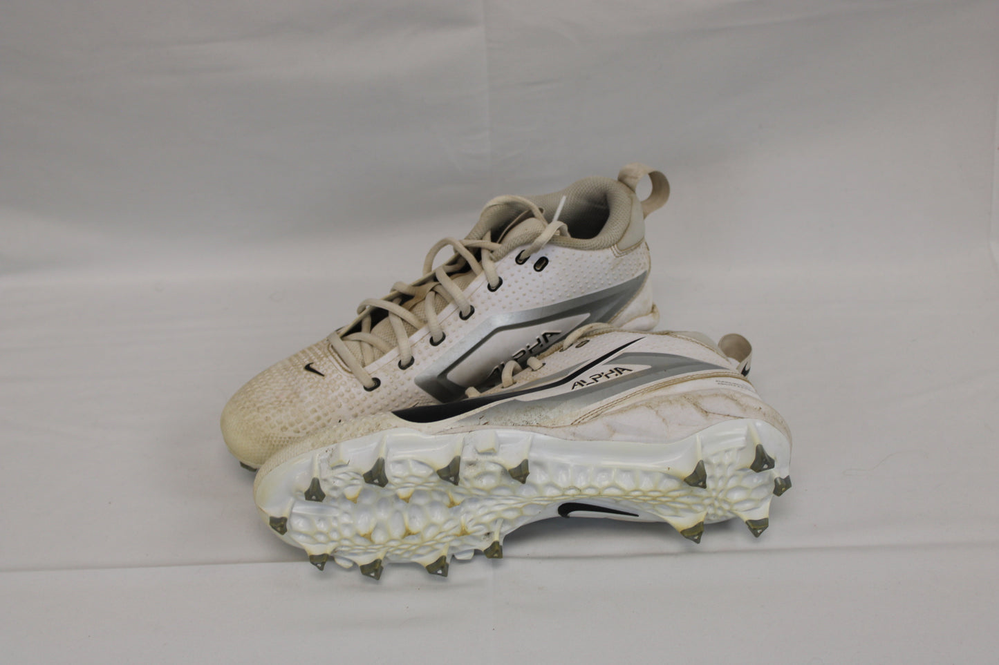Nike Alpha Menace 4 mid top molded football cleat, Men's 9