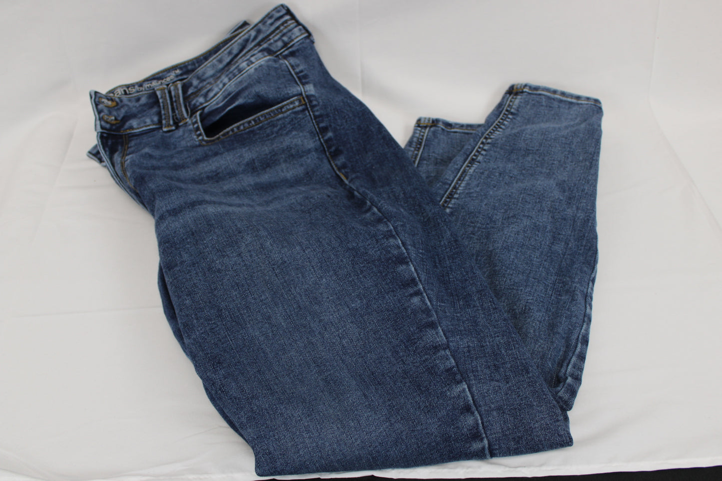 Maurice's mid rise skinny leg jeans, Women's 18