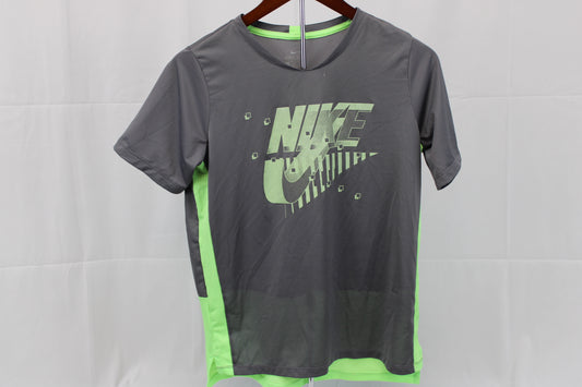 Nike Dri Fit moisture wicking t-shirt, Boy's XL