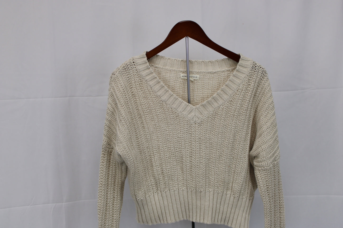 Aeropostale knitted v-neck sweater, Women's S