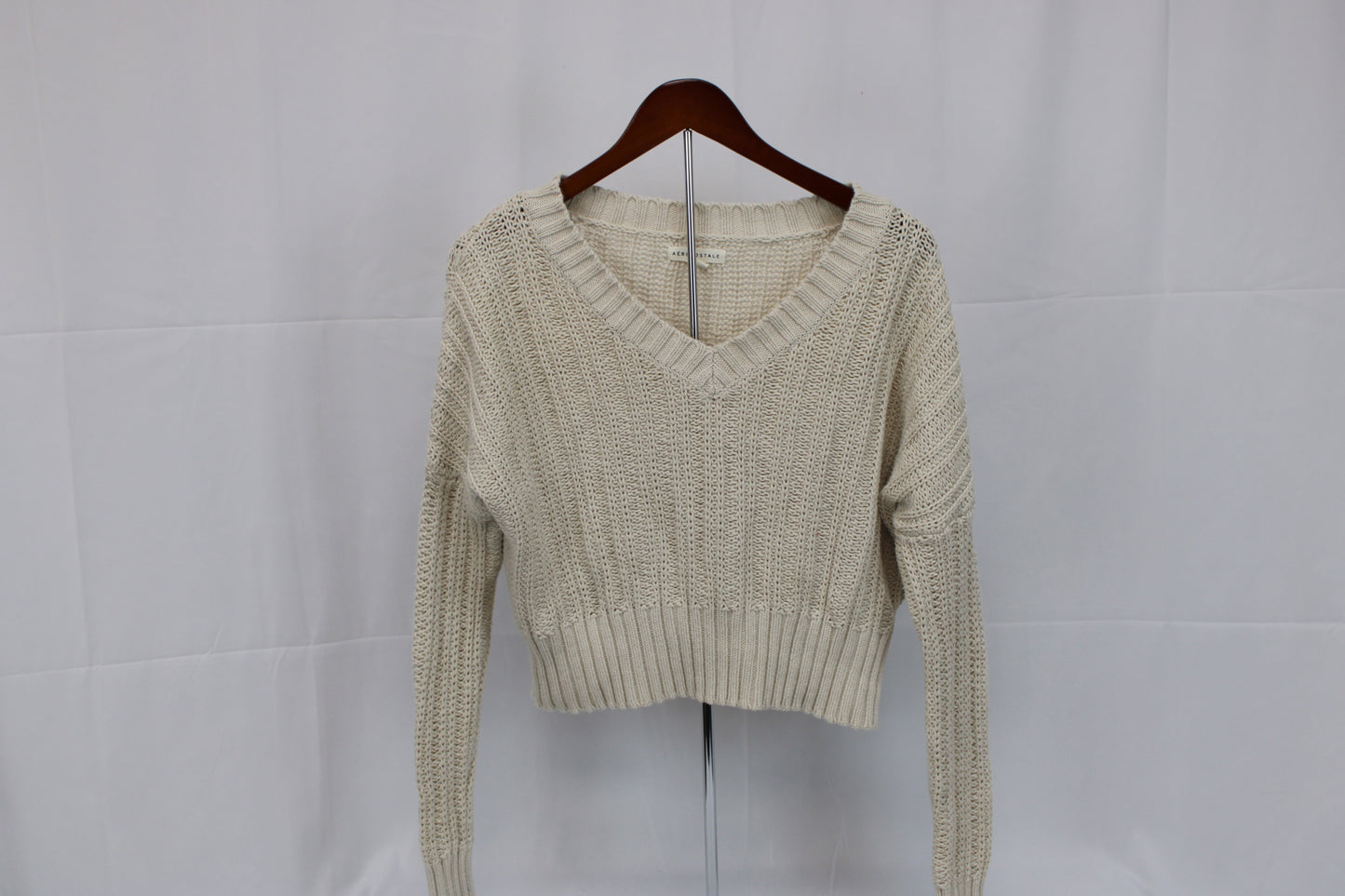 Aeropostale knitted v-neck sweater, Women's S