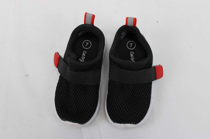 Cat & Jack black mesh water shoe, Toddler 7