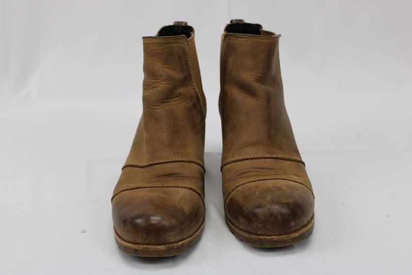Sorel Leah hidden wedge pull on ankle boot, like new, Women's 9